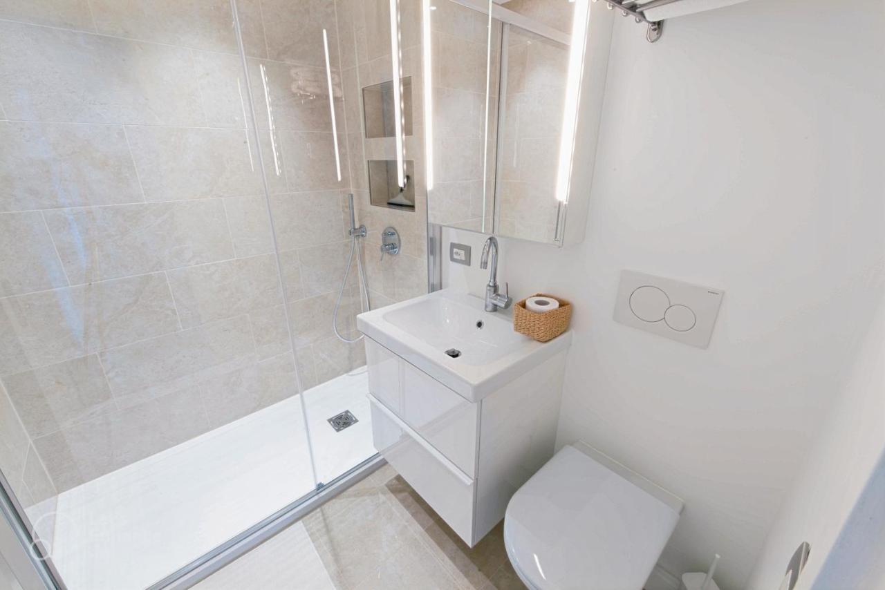 Lakeview Panorama Penthouse With Washer & Dryer 루가노 외부 사진